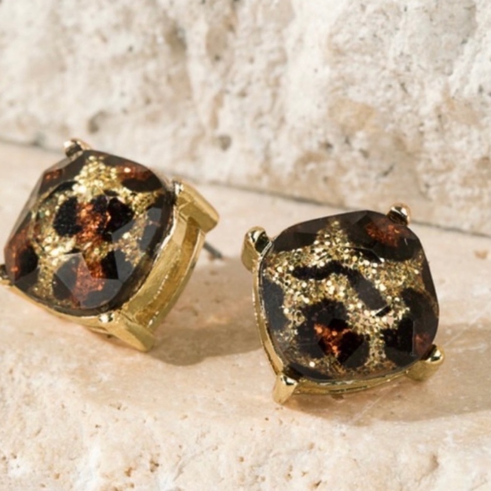 JW39) NWT! Gold or Silver Leopard Glass Facet Post Earrings - Picture 3 of 5